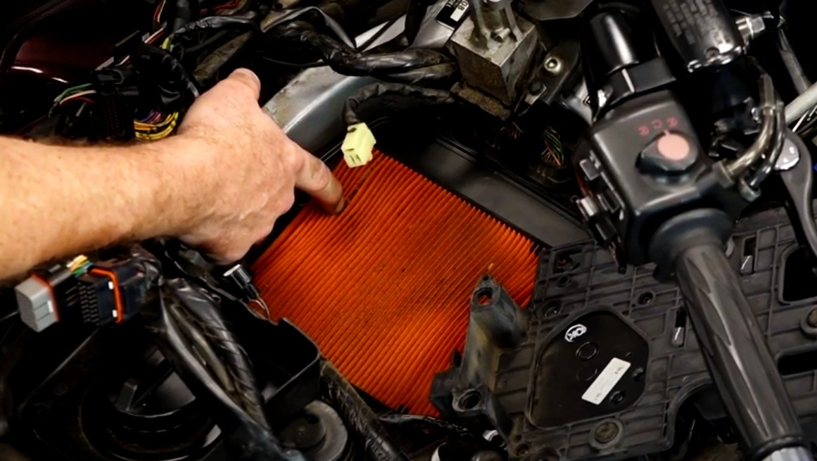Maximize Your Motorbike’s Power with a Clean Air Filter – Ultimate Guide